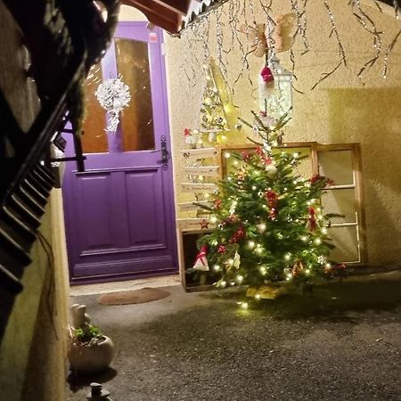 Comme A La Maison, Chambres Au Calme Verrens-Arvey Exterior foto